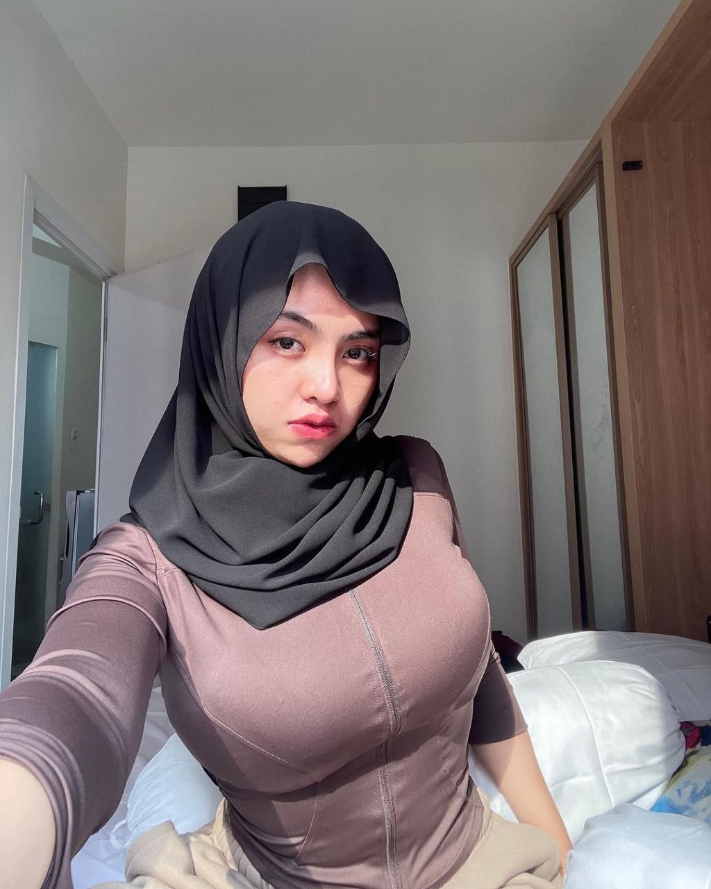 https://galerinakal.b-cdn.net/galerinakal/foto/1751549289_photo_2025-06-09_22-55-25.jpg