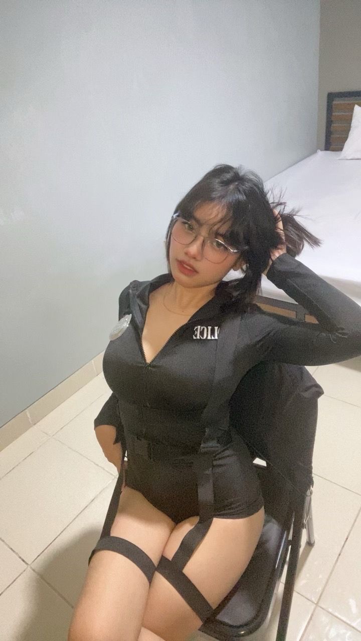 VVIP SHERLY